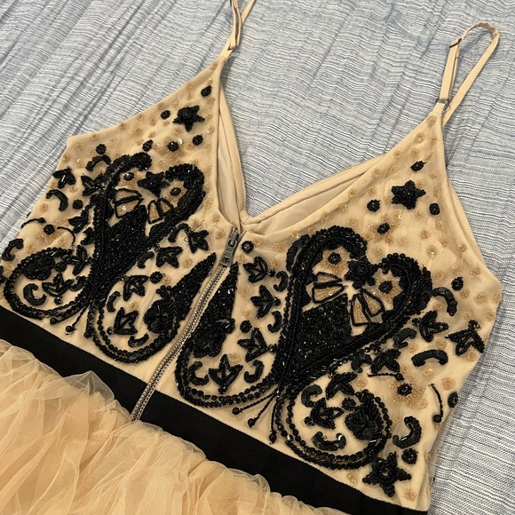 Alice & Olivia by Stacy Bendet mini dress - Picture 7 of 12